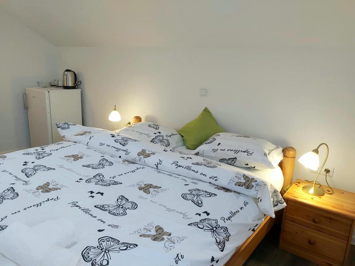 Katarica Hotel Korenica Eksteriør billede