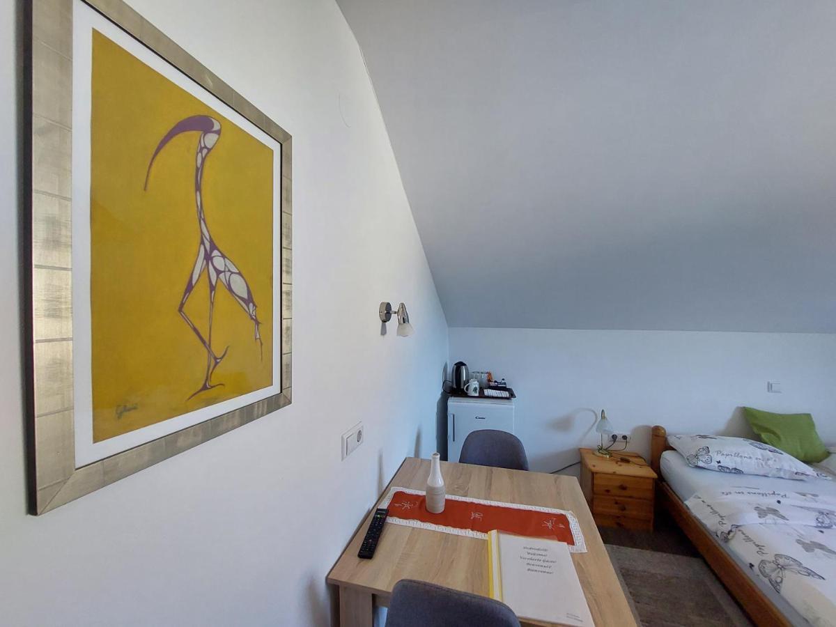 Katarica Hotel Korenica Eksteriør billede