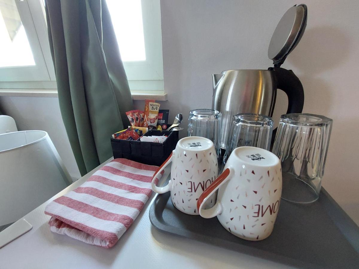 Katarica Hotel Korenica Eksteriør billede